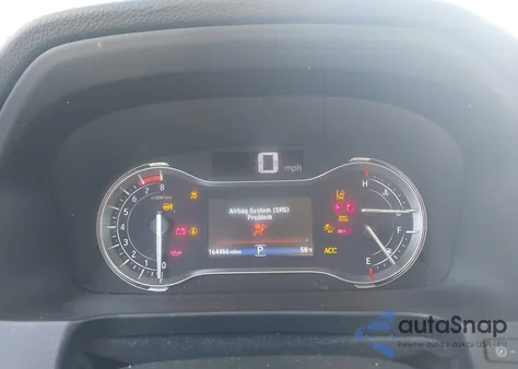 2017 Honda Pilot Touring z USA, uszkodzony, nr VIN 5FNYF5H90HB034244